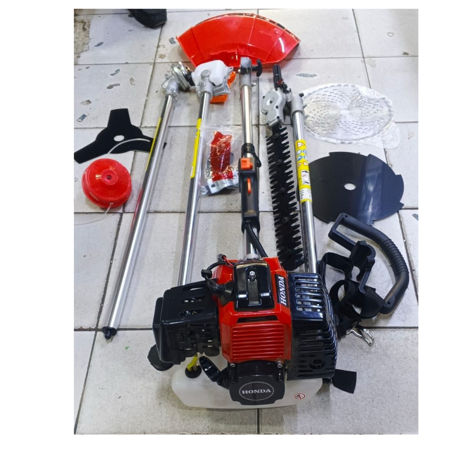 Picture of Honda 5-in-1 Garden Multi-Tool Set – Petrol Powered